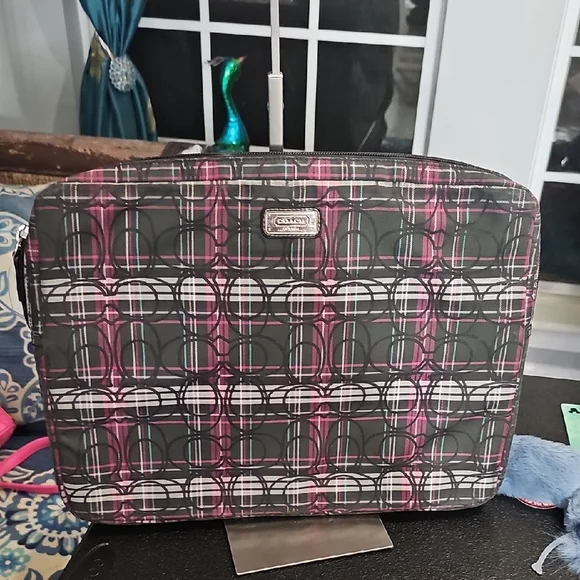Coach Poppy Tartan Laptop Sleeve - Picture 1 of 4